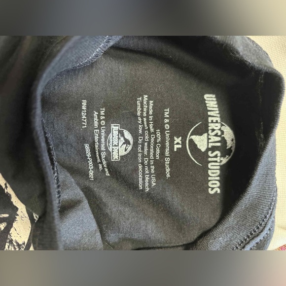 Universal Studios Jurassic Park Color Changing T-Shirt Adult Size XL New - Picture 5 of 5